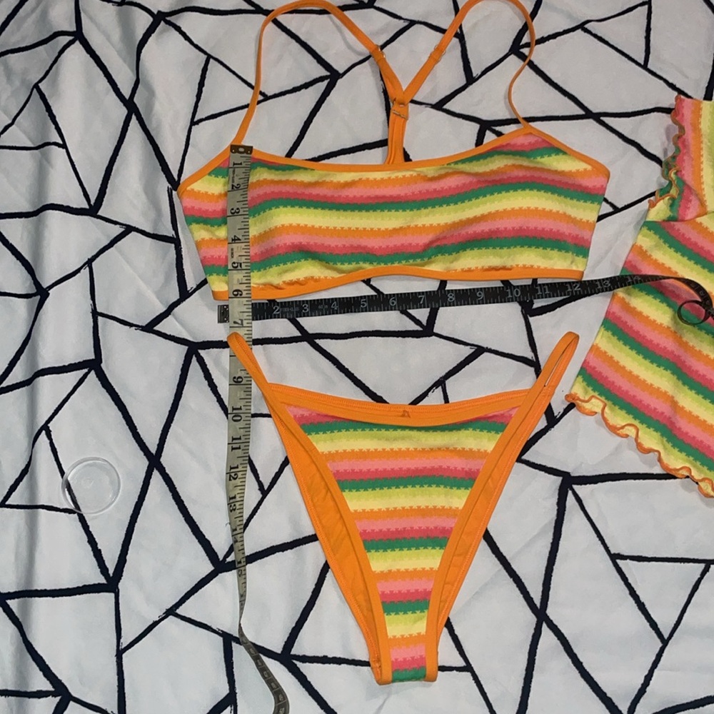 L Space NWOT 3 Piece Set  MSRP $328 "Under The Sun" Bikini & Rash Guard - Picture 6 of 15